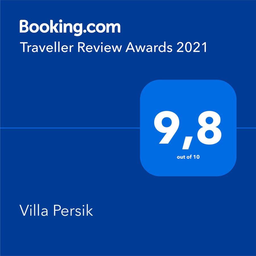 Villa Persik Utjeha Bagian luar foto